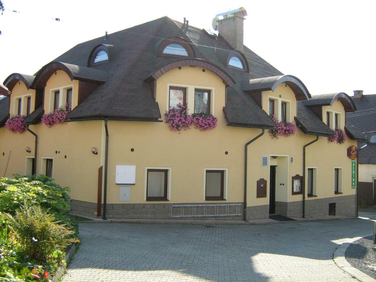 Penzion Albina - Restaurace Vysoké nad Jizerou Extérieur photo
